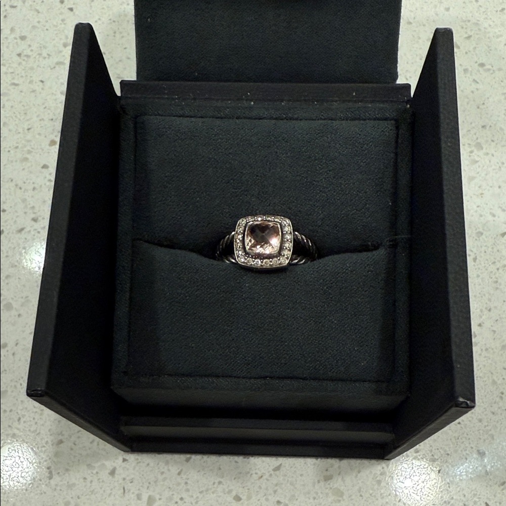 Elegant Silver and Pink Stone Ring